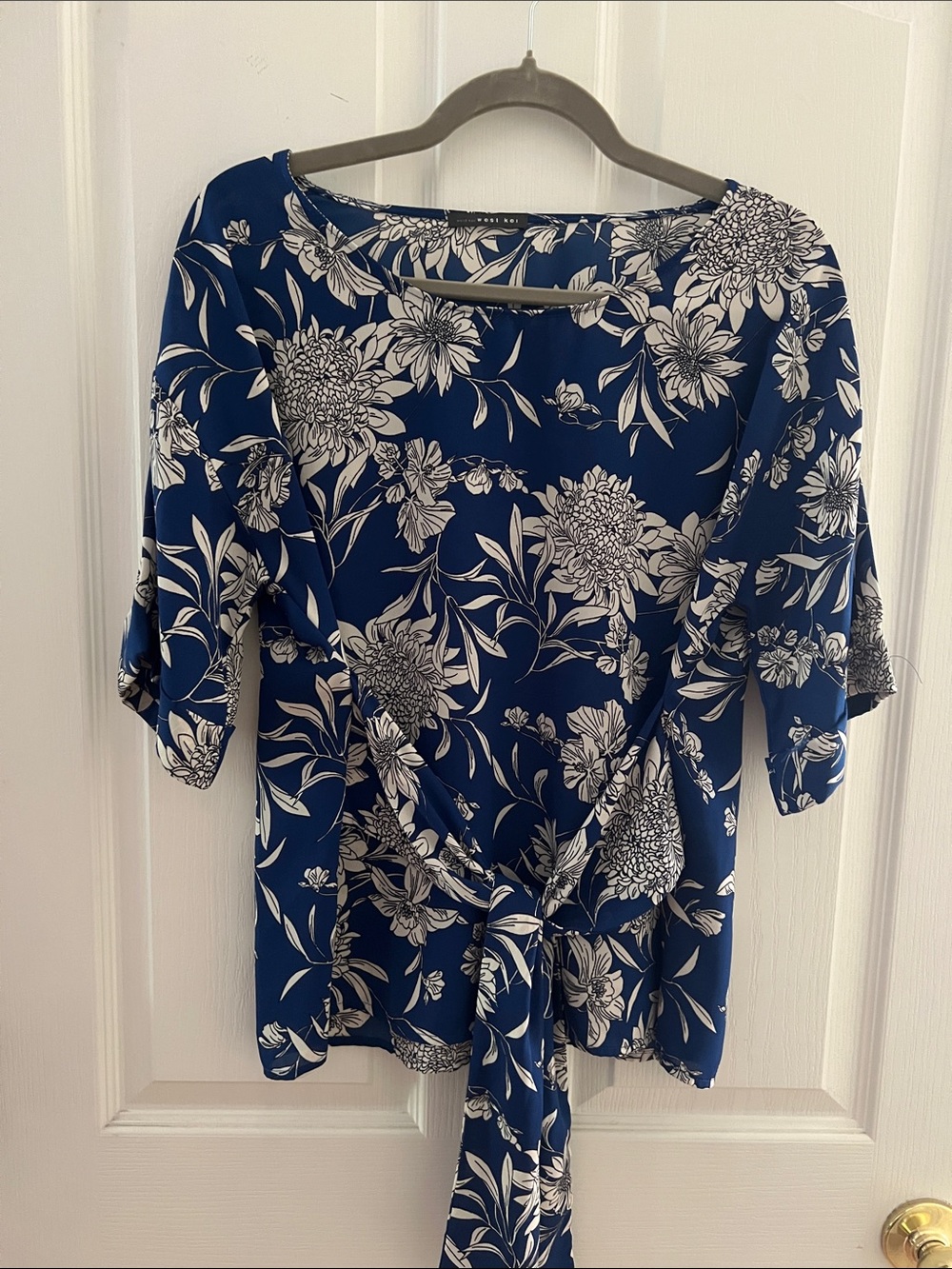 West Kei Navy Blue Floral Tie-Front Blouse